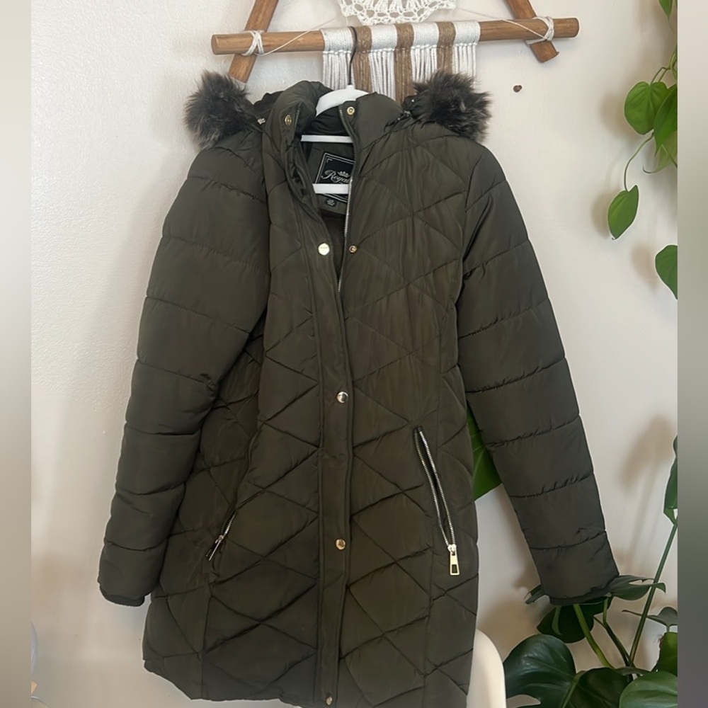 Women's Quilted Parka Coat with Faux Fur Hood - Olive Green